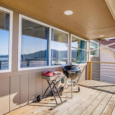 Fisherman'S Dream Boat House Garibaldi Bagian luar foto